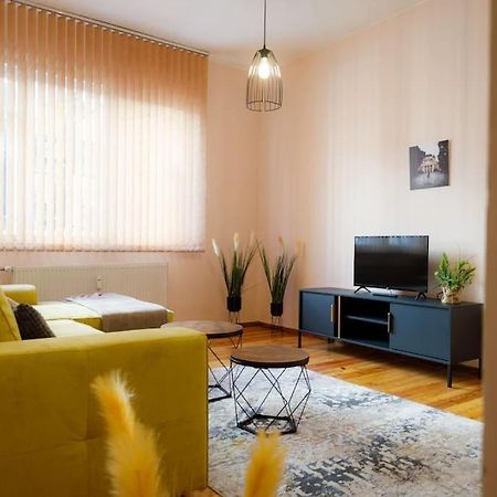 Апартаменты A Gem In The Heart Of Sofia 1Bdr Str Slavyanska Экстерьер фото